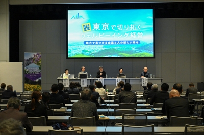 waWmK8tc8MYDWTApplmN.jpg?w=940&h=940