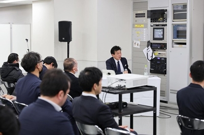 wdqoEyFdGxnUI3kZrZnp.jpg?w=940&h=940