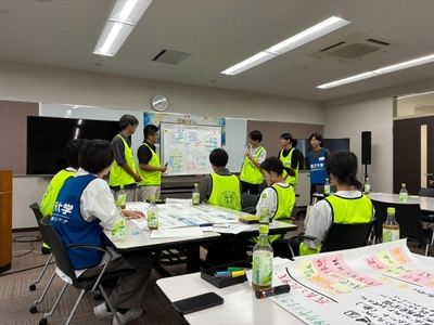グループ討議の成果を発表