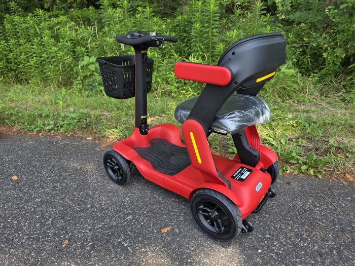 ライパットS3 電動シニアカー　後方からの写真