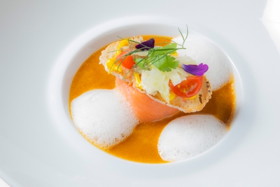 エンペラーサーモンのポワレ（イメージ）