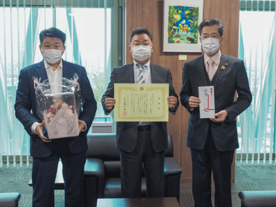 wp22oSnVDRCrG5dvxex0.png?w=940&h=940