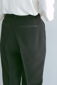 wqMRRGCOwAcizKNLJoaH.jpg?w=940&h=940