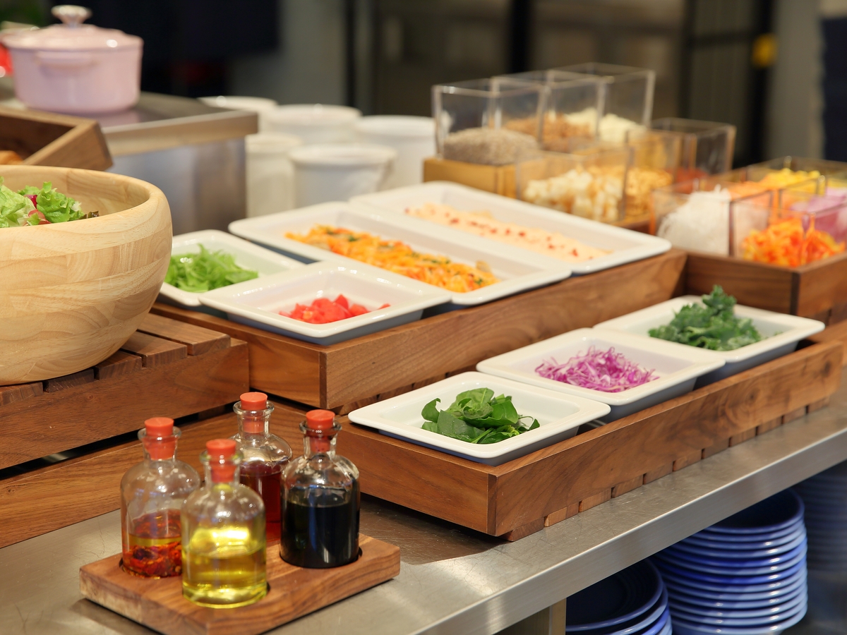 ランチはサラダだけは当たり前！20代30代の5人に1人が1週間に1日はサラダランチ♪