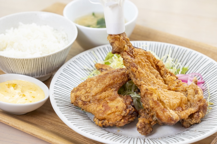 骨付きからあげ チキン定食 1,925円(税込)