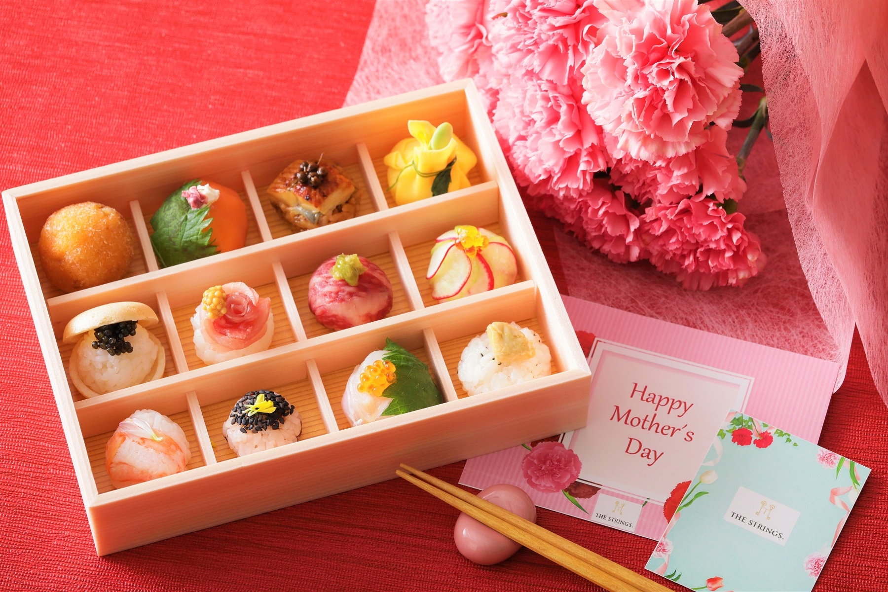 母の日&父の日に感謝のギフトを。祝手毬~JUNI‐HITOE弁当~(カーネーション付き/日本酒八海山ミニボトル付き)