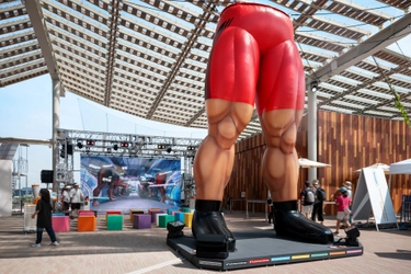 リアル展示の感動と熱狂を永遠に。大阪・関西万博で8月29日に閉幕した「ふとももEXPO」をメタバースに完全再現！丹青社との協業でリアル展示のレガシーを活用する「デジタルアーカイブ」を会期中にスピード公開