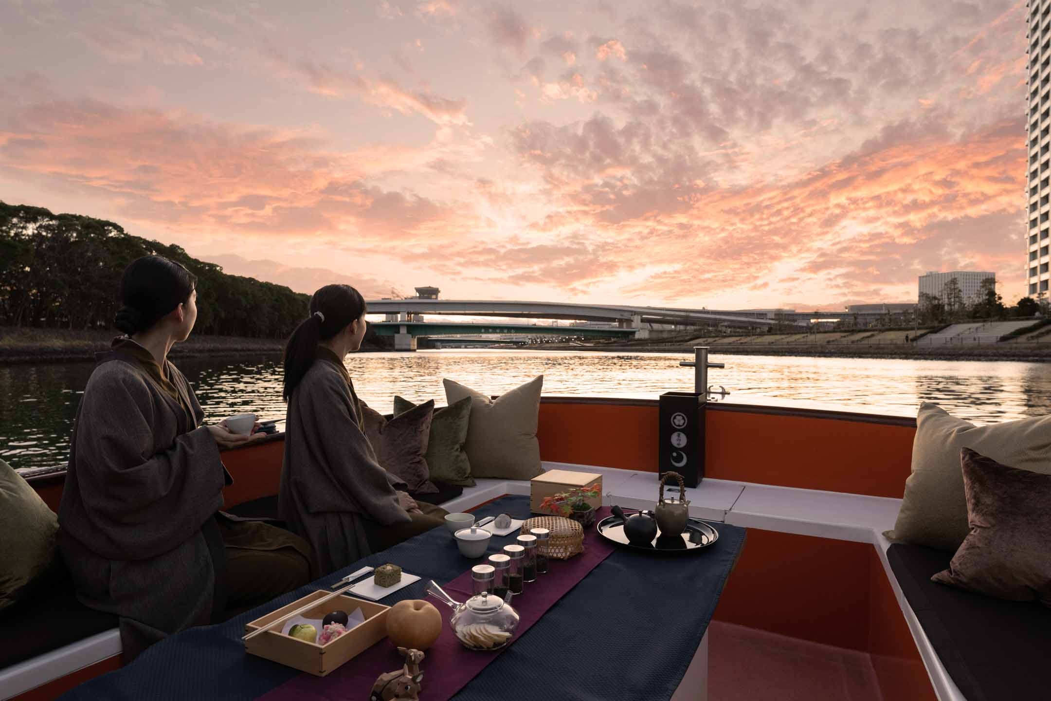 星のや東京 貸切舟で江戸の「いいもの」を楽しむ1日1組限定の「東京・秋の夕さり舟あそび」開催 期間:2020年9月1日〜11月30日