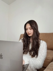 日本での生活を始める海外の方へ。「最初のLINE友達」になるAI。 日本語チューターAI「Karin Talk」、LINEで正式リリース