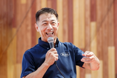 トークイベント中の森脇健児さん（7月28日）