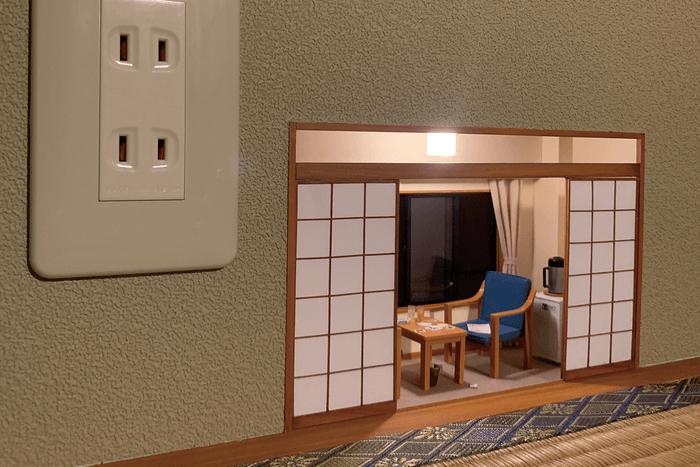 こびとの旅館 ©MOZU STUDIOS