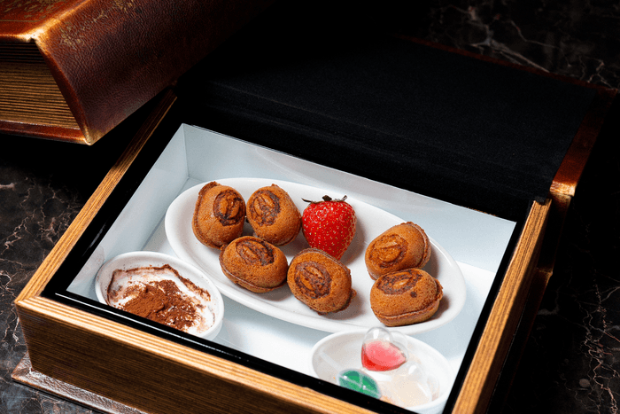 ブローチのベビーカステラ