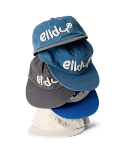 キャップ/8,800円　「elldu×CAViAR PRODUCST」キャップ/各6,930円