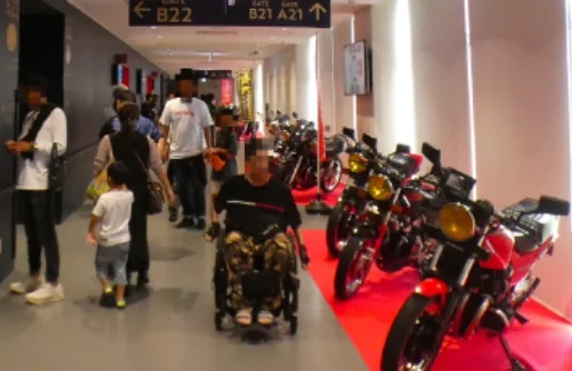 昨年2階二輪展示エリア