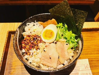 【イベリコ豚専門】油そばとカレーの店「しゃきり」が府中駅前にオープン！