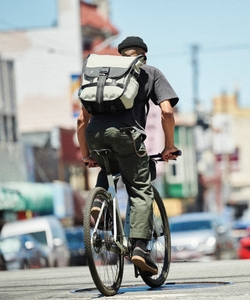 xI82ntUzUtg33V4uiGGS.jpg?w=940&h=940