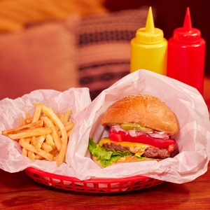 xJkiR6dbbeWZPXdXp5ni.jpg?w=940&h=940