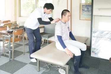 高校野球の強豪校「神戸弘陵高校野球部」のピッチャーが 東ヨーロッパ発祥の科学的アプローチによって怪我から復活！ 夏の甲子園出場を狙う