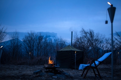 xQ2crGEIwxl1H1M99ggX.jpg?w=940&h=940