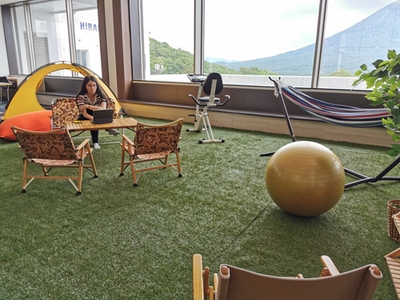 xRJSVoomq58Q0zdaWYHD.jpg?w=940&h=940