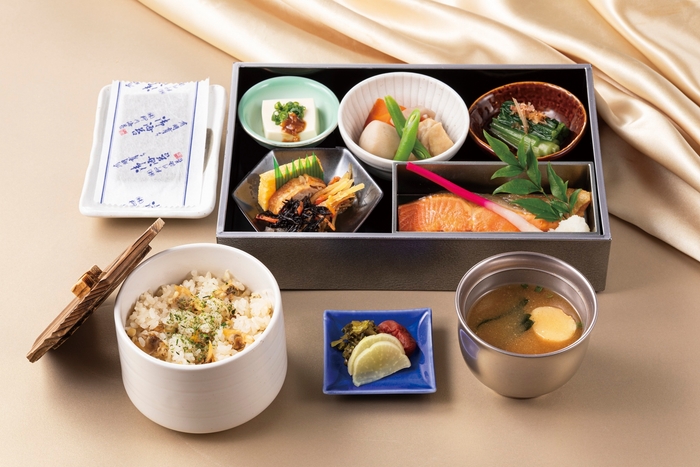 あさりの炊き込みご飯の和食膳 ~omoiyari~