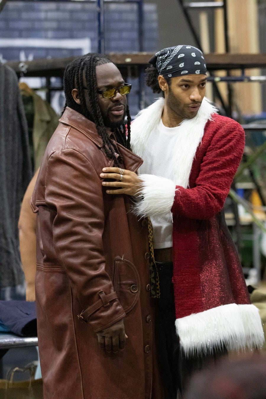 コリンズ役:Aaron A. Harrington エンジェル役:Jordan Dabson