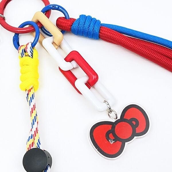 ハローキティのストラップチャーム