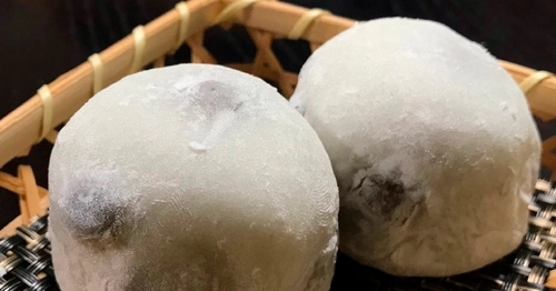 赤えんどう豆たっぷりの贅沢仕立て。 “至高のあんこ”が主役の「豆大福」を 『あんこのやまか』店舗とECサイトで販売