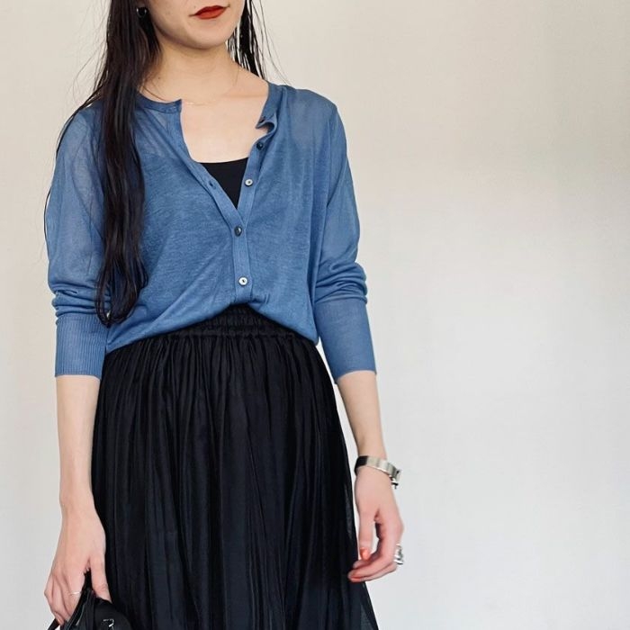 程よい透け感のテンセル素材