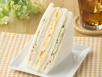 ツナたまごサンド　通常品　イメージ