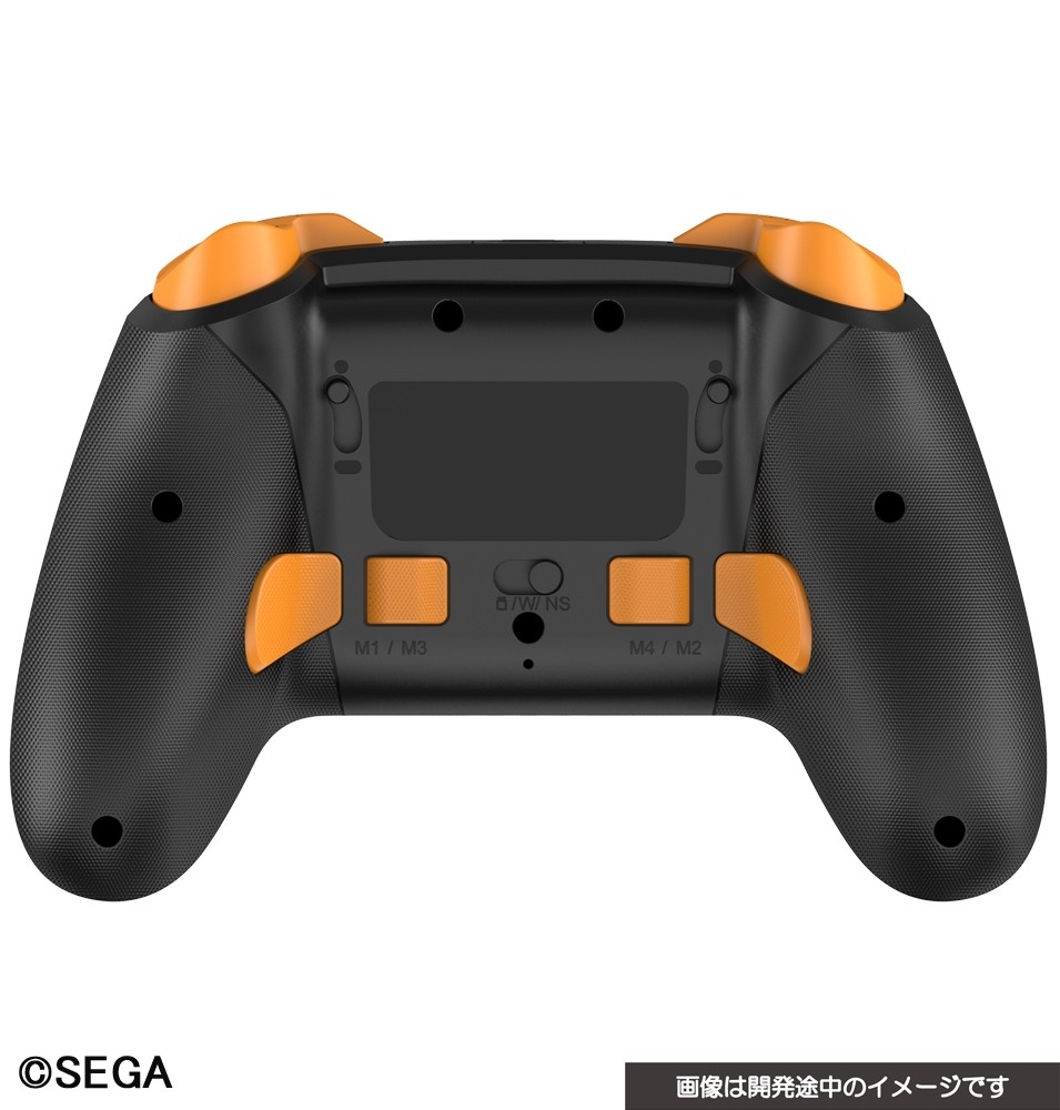 《 PRO-4 》背面に4つの拡張ボタンとトリガー深度切り替えスイッチを搭載