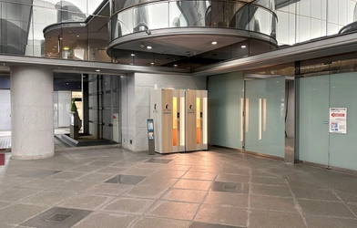 アイランドセンター駅徒歩3分「六甲アイランドビル」に1分単位で利用可能なワークブース「CHATBOX」を設置