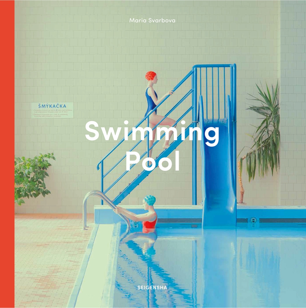Maria Svarbova 「 Swimming Pool 」東欧プール写真集 スロヴァキアの共産主義時代に作られたプールを舞台にした、 美しい夢
