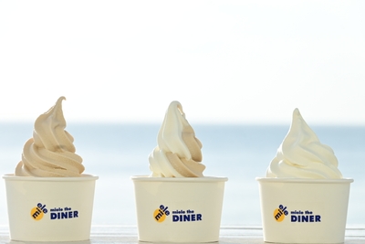 ▲淡路島牛乳ソフト、淡路島コーヒー牛乳ソフト