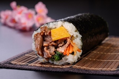 y3unwK42Hs92WCfy8XoL.jpg?w=940&h=940