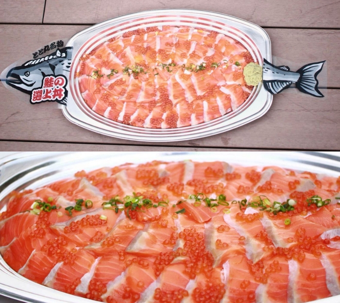 サーモン&いくらの特大海鮮丼