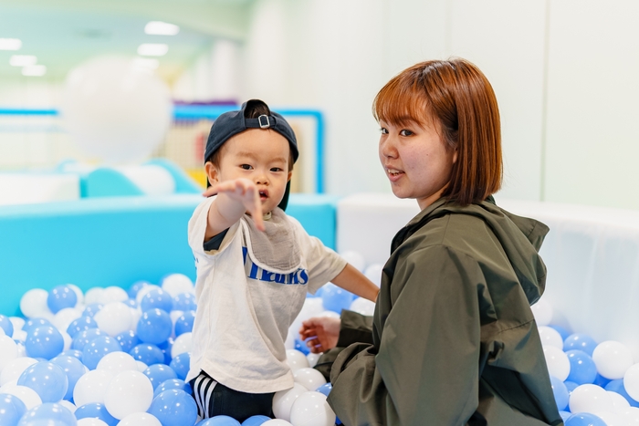 親子で夢中になる!ユニークでスペシャルな室内遊び場