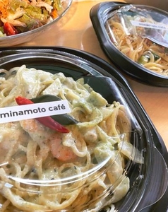 y70p9bZqe94vxUPshf85.jpg?w=940&h=940