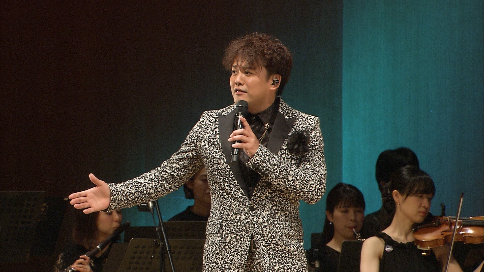 ©サモンプロモーション