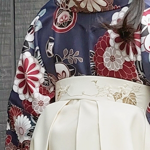 yBHwBXGAkvLFo080YtEr.jpg?w=940&h=940