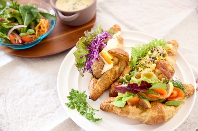 【HSS】クロワッサンサンドをメインにしたランチ