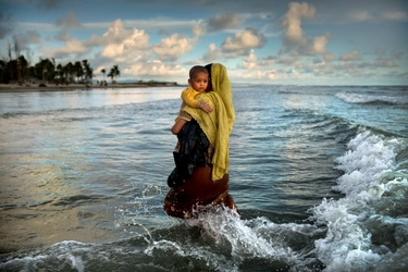 東欧からアジア・日本まで、2018年度収蔵作品など 全171点を一堂に展示『2018年度ヤング・ポートフォリオ展』 3月21日～6月16日清里フォトアートミュージアムにて開催