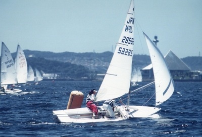 1994年の第１回大会で３位入賞した森コーチのペアのヨット