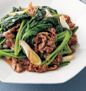 「牛肉とほうれん草のしょうゆ炒め」