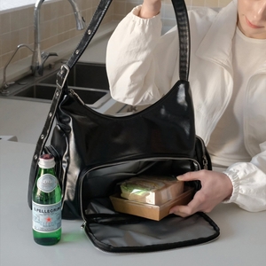 yKZbvmgpmbkg3Ax3tLan.jpg?w=940&h=940