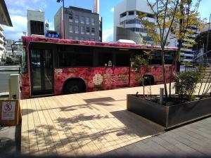 yNI6WYLzp2UvHkYFN2mf.jpg?w=940&h=940