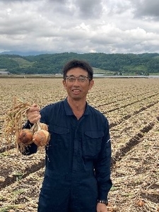 ySJbOVEmerhKE8f9OL9H.jpg?w=940&h=940