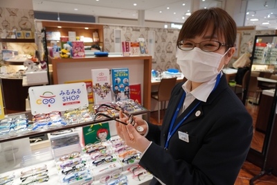 ySSy9cVmljPSi6J1rybb.jpg?w=940&h=940