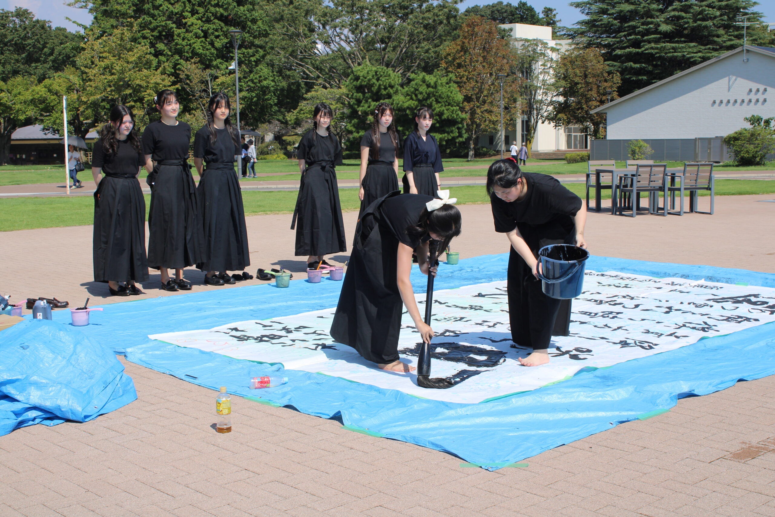 NECグリーンロケッツ東葛のホストゲームイベントで 書道部が書道パフォーマンスを実施!! ~ 1 / 11 (土) 柏の葉公園総合競技場~