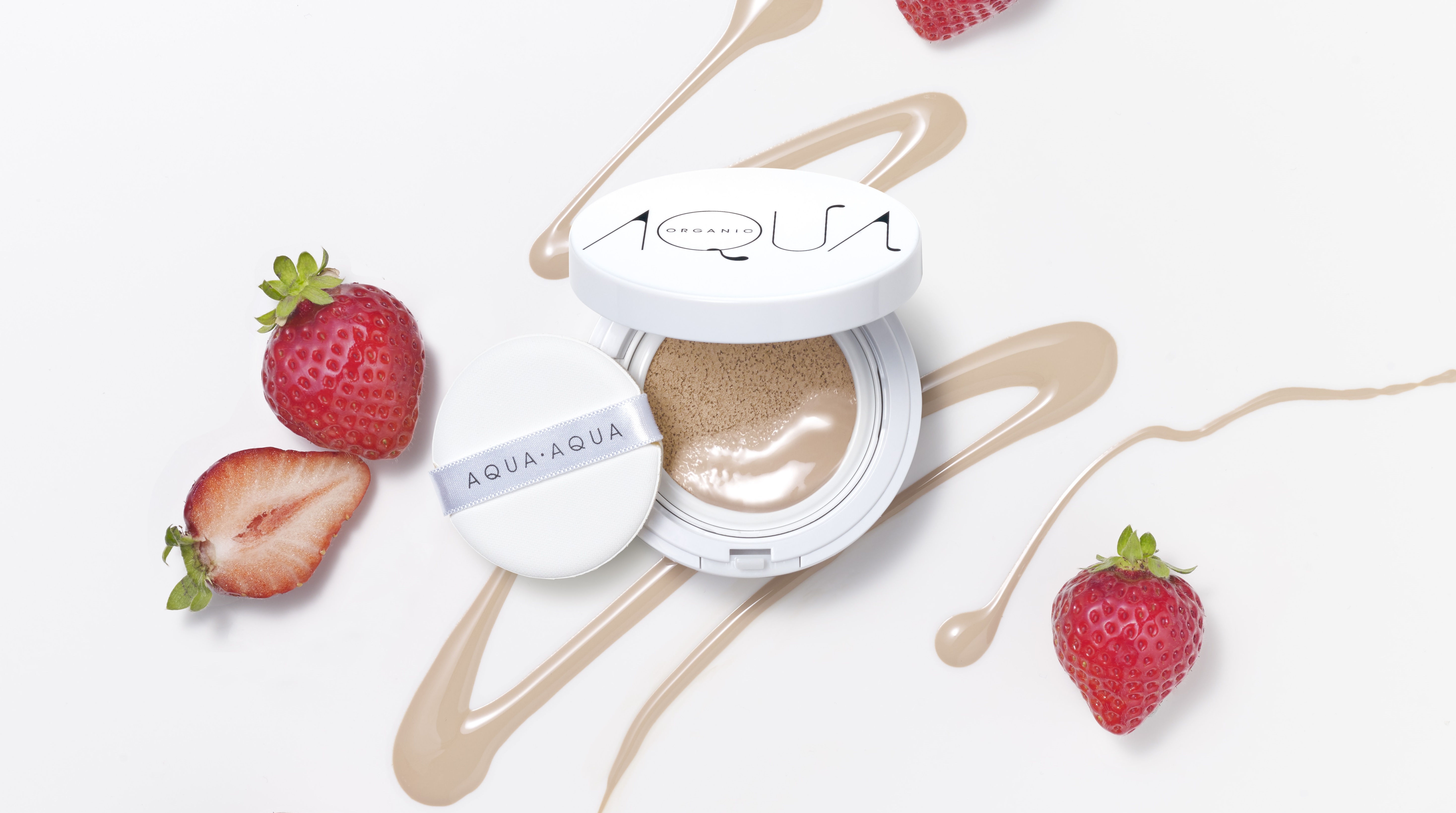 【アクア・アクア】これひとつでうるツヤ肌*へ！国産オーガニッククッションファンデーション
